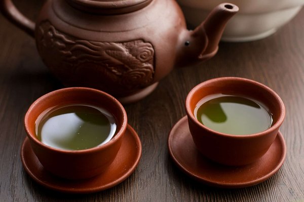 Quels sont les bienfaits du thé matcha et comment l'incorporer dans son alimentation ?