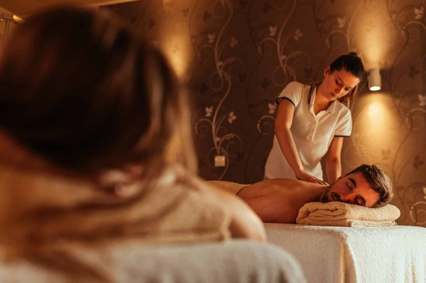 Comment organiser des séances de massage à domicile pour la relaxation et le soulagement des tensions musculaires ?